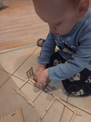 Stall für den Elch Emil bauen